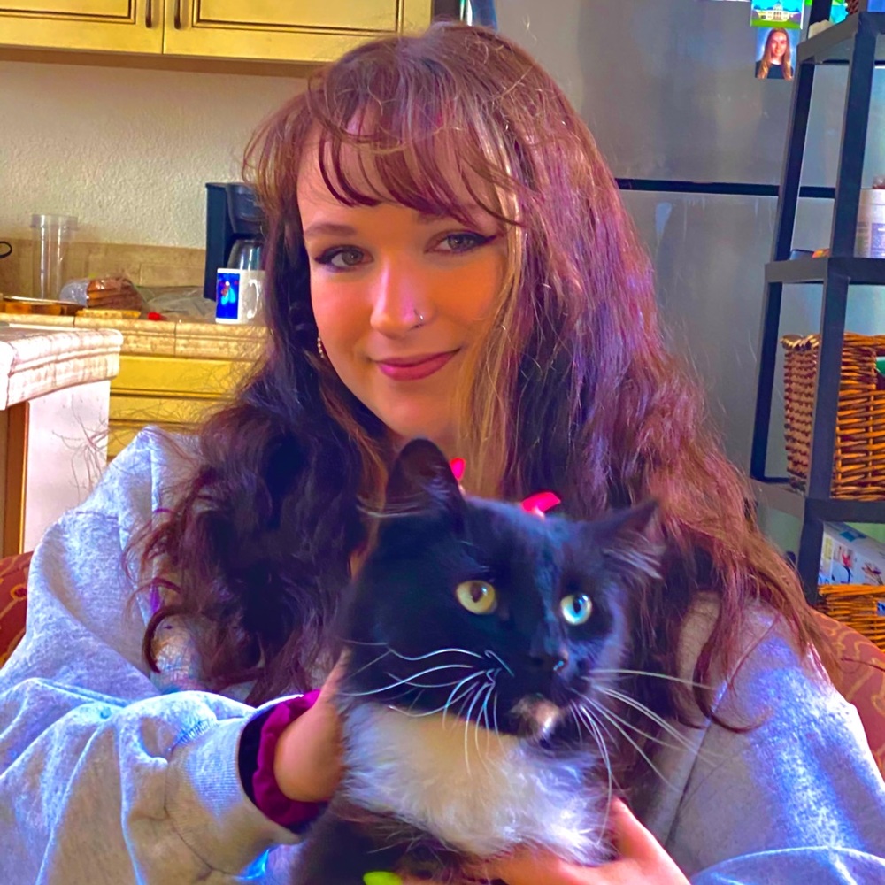 Meet your Posher, Mia